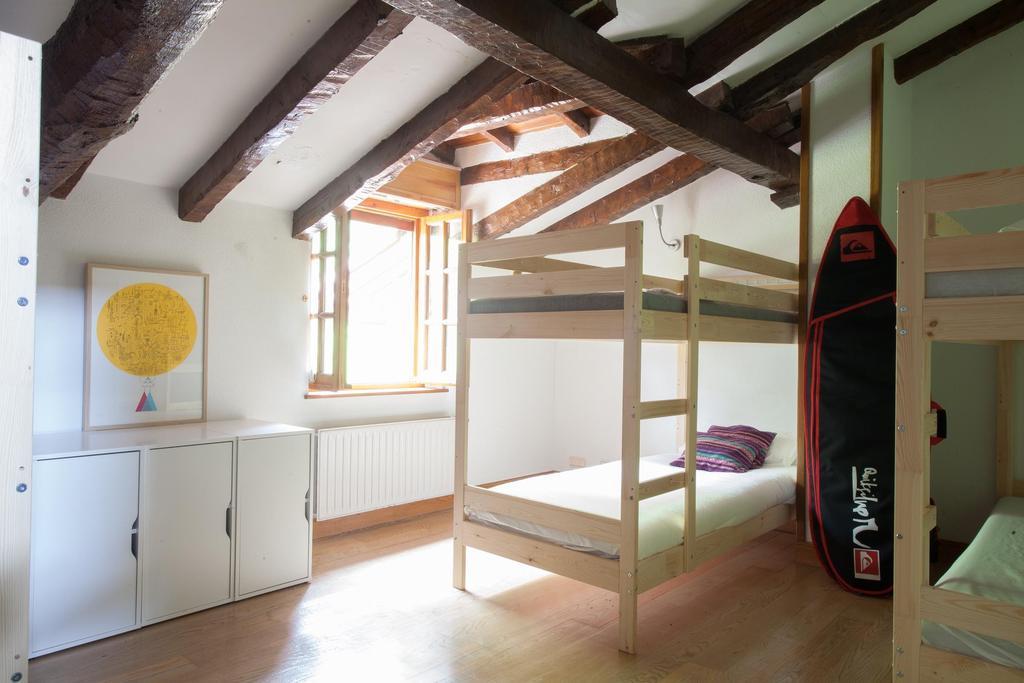 Moana Surf Hostel Urduliz Rom bilde